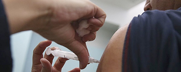 Na reta final da campanha, SidrolÃ¢ndia atinge 75% de cobertura de vacinaÃ§Ã£o contra gripe