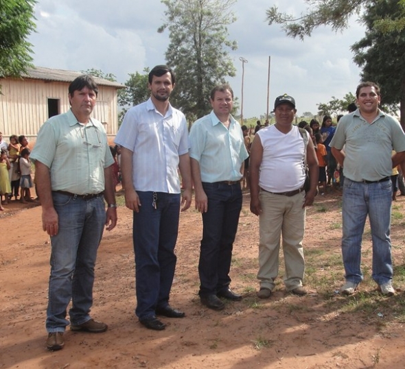 Vereadores visitaram aldeias de Paranhos na semana em comemoÃ§Ã£o ao dia do Ã­ndio
