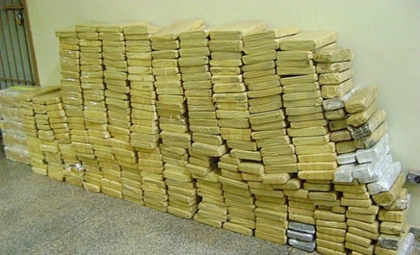 Homem Ã© preso por trÃ¡fico apÃ³s comprar R$ 82,5 mil em maconha