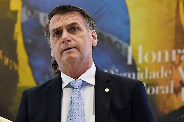 TSE aprova contas da campanha de Bolsonaro com ressalvas