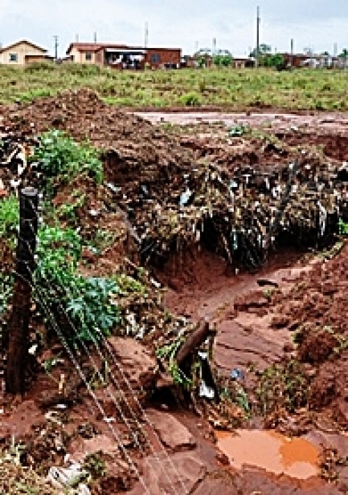 DeodÃ¡polis entra em aÃ§Ã£o para recuperar estragos causados pela chuva