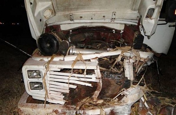 Homem morre em acidente envolvendo carro e caminhÃ£o na MS-157