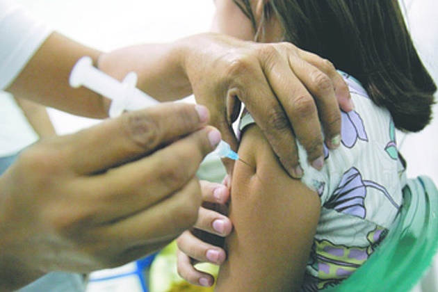 Brasil tem mais baixa cobertura da vacina trÃ­plice viral desde 2015, diz MinistÃ©rio da SaÃºde