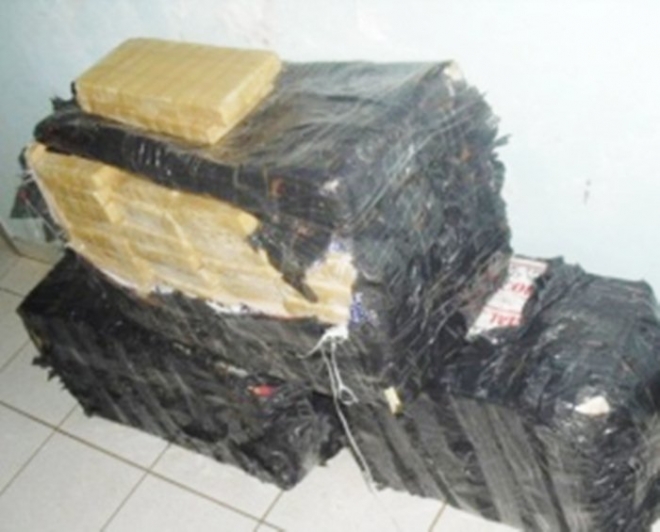 DOF encontra 142 kg de maconha Ã s margens de rodovia