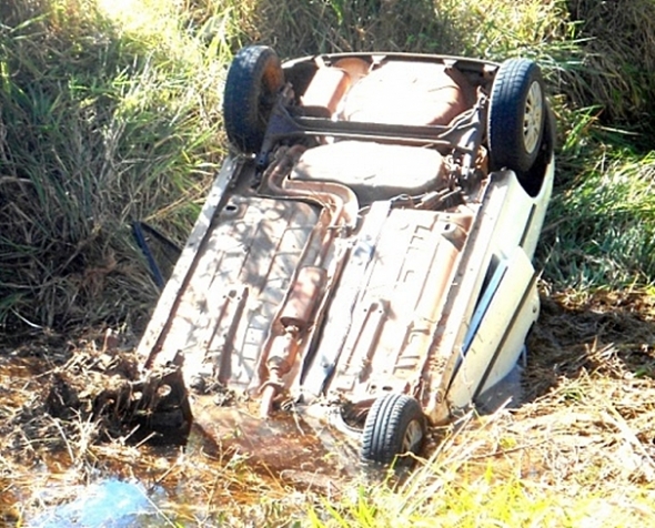 PM encontra 300 quilos de maconha em veÃ­culo capotado na MS-487