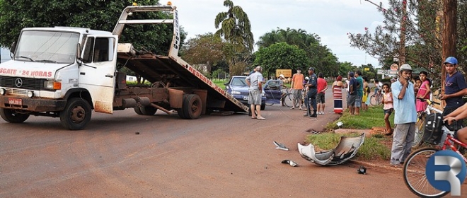 Policia Militar registra acidente na Avenida Dorvalino dos Santos