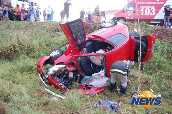 Rapaz ferido em colisÃ£o entre dois carros na MS-060 aguarda cirurgia
