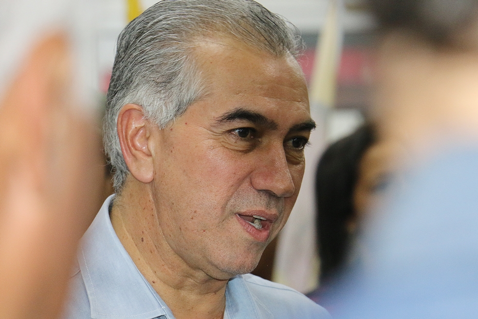 Reinaldo Azambuja lidera pesquisa com 57% dos votos vÃ¡lidos