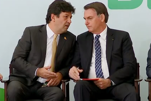 Bolsonaro sanciona lei que cria programa MÃ©dicos pelo Brasil