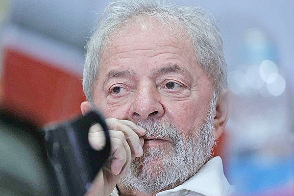 Defesa de Lula entra com recursos para ir ao STJ e STF contra condenaÃ§Ã£o no caso do triplex