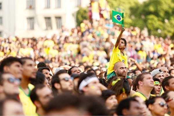 Brasil tem mais de 208,5 milhÃµes de habitantes, segundo o IBGE