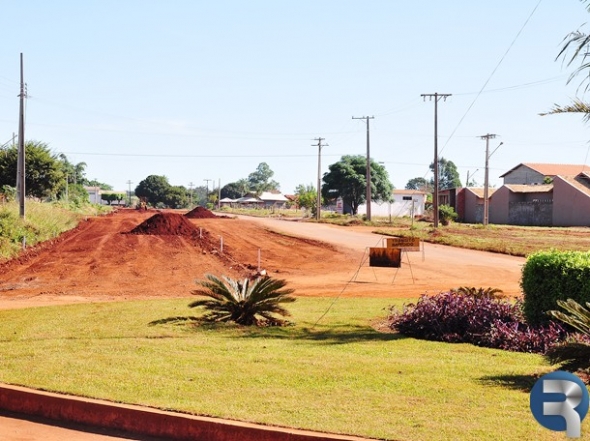 Prefeitura inicia obras de drenagem e pavimentaÃ§Ã£o asfÃ¡ltica em SidrolÃ¢ndia