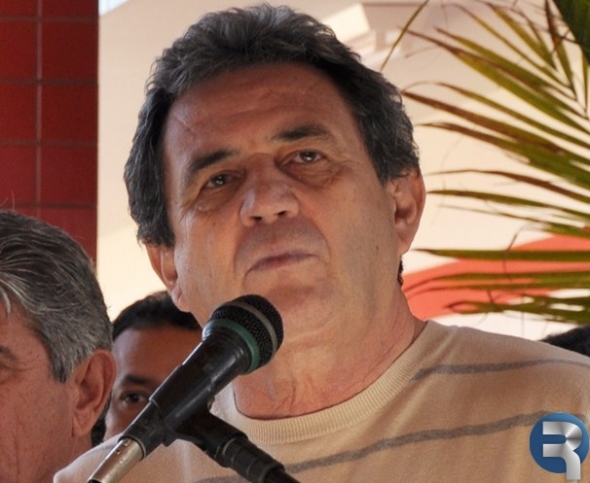 Senador do MS estÃ¡ na lista dos que abriram mÃ£o de verba extra em BrasÃ­lia