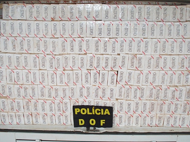 PRF apreende 6 mil pacotes de cigarros em veÃ­culo abandonado
