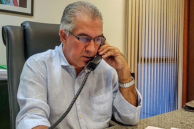 Reinaldo Azambuja pede Âmenos polÃ­ticaÂ e destaca urgÃªncia de socorro aos estados