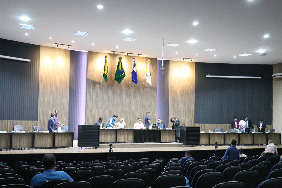 Legislativo realiza entrega de TÃ­tulos de CidadÃ£o Sidrolandense nesta quinta-feira