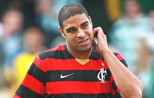 Adriano anuncia que voltarÃ¡ ao Flamengo em junho