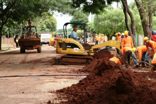 Sanesul conclui obra de extensÃ£o da rede de esgoto em Dourados