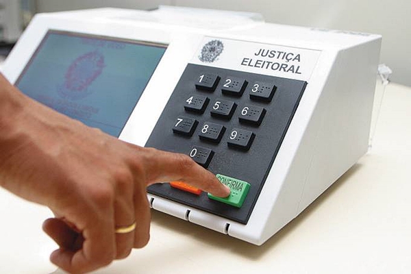 Aumento de eleitores Âsem votoÂ Ã© mÃ¡ notÃ­cia para candidatos de centro