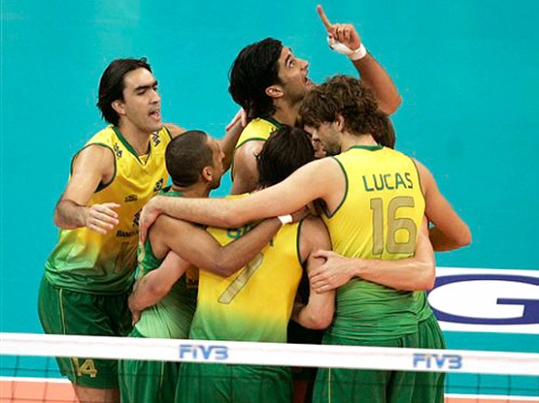 Brasil derrota Cuba e passa para fase final