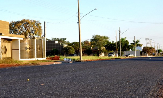 ComeÃ§am obras de recapeamentos por diversas vias em SidrolÃ¢ndia