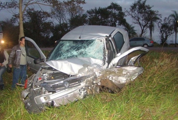 ColisÃ£o de AmbulÃ¢ncia de FÃ¡tima do Sul mata 2 e fere 3 pessoas na BR-163