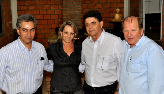 Reinaldo Azambuja e Marcio Monteiro fazem encontro em SidrolÃ¢ndia