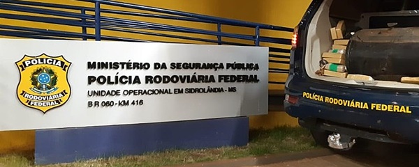 PolÃ­cia RodoviÃ¡ria apreende 87,6 kg de cocaÃ­na na BR-060 em SidrolÃ¢ndia