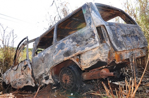 Junho: IndÃ­gena morre carbonizado ao pegar fogo em carro na MS-162
