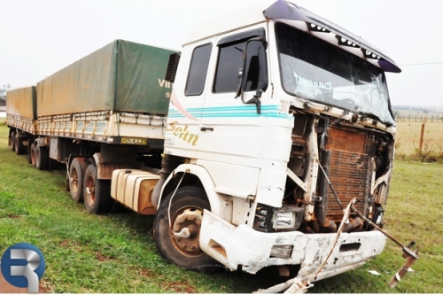 Policia RodoviÃ¡ria Estadual recupera carreta roubada no MT em SidrolÃ¢ndia