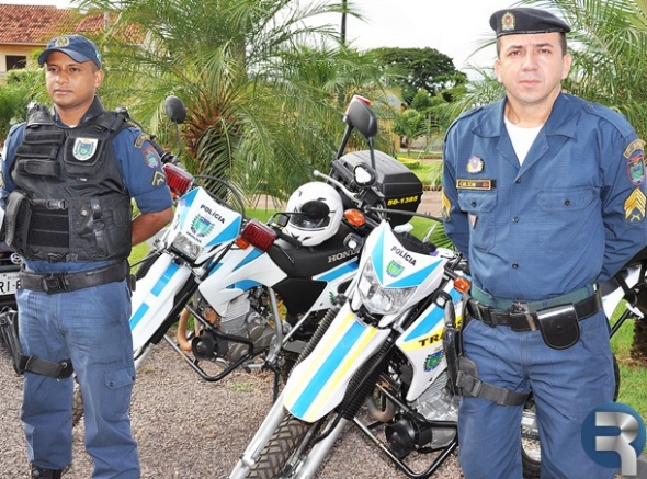 Policia Militar de SidrolÃ¢ndia recebe motocicleta para fiscalizaÃ§Ã£o no trÃ¢nsito