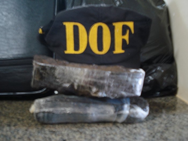 DOF apreende 400 gramas de haxixe com mulheres