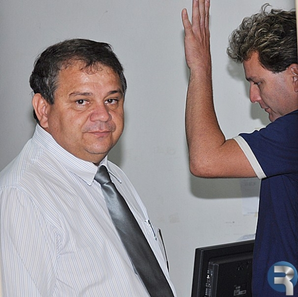 Jodimar  se apresentou a PolÃ­cia acompanhando do advogado Davi de Olindo