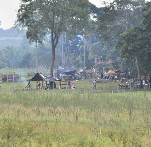 Impasse continua em fazenda reivindicada por Ã­ndios em SidrolÃ¢ndia
