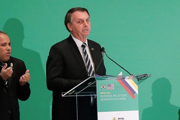 Bolsonaro diz que pequena crise do coronavÃ­rus Ã© mais fantasia e nÃ£o isso tudo que mÃ­dia propaga