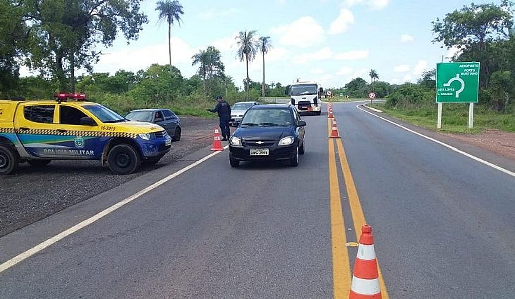 Pol&iacute;cia Militar Rodovi&aacute;ria intensifica fiscaliza&ccedil;&atilde;o nas rodovias estaduais durante o feriado