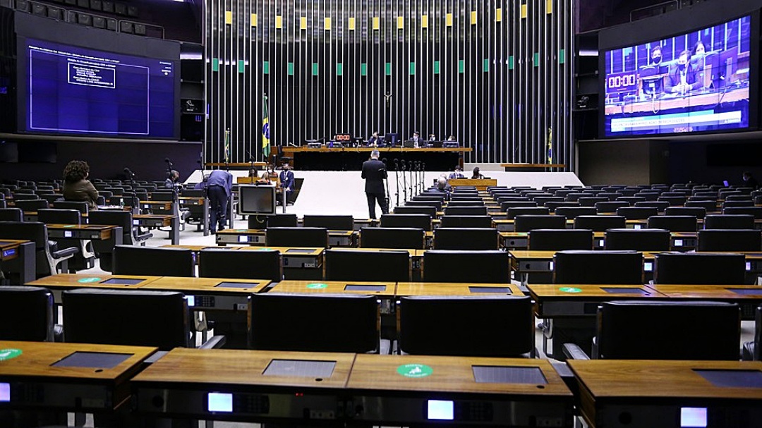 Cabo de guerra na C&acirc;mara trava reformas e pautas priorit&aacute;rias