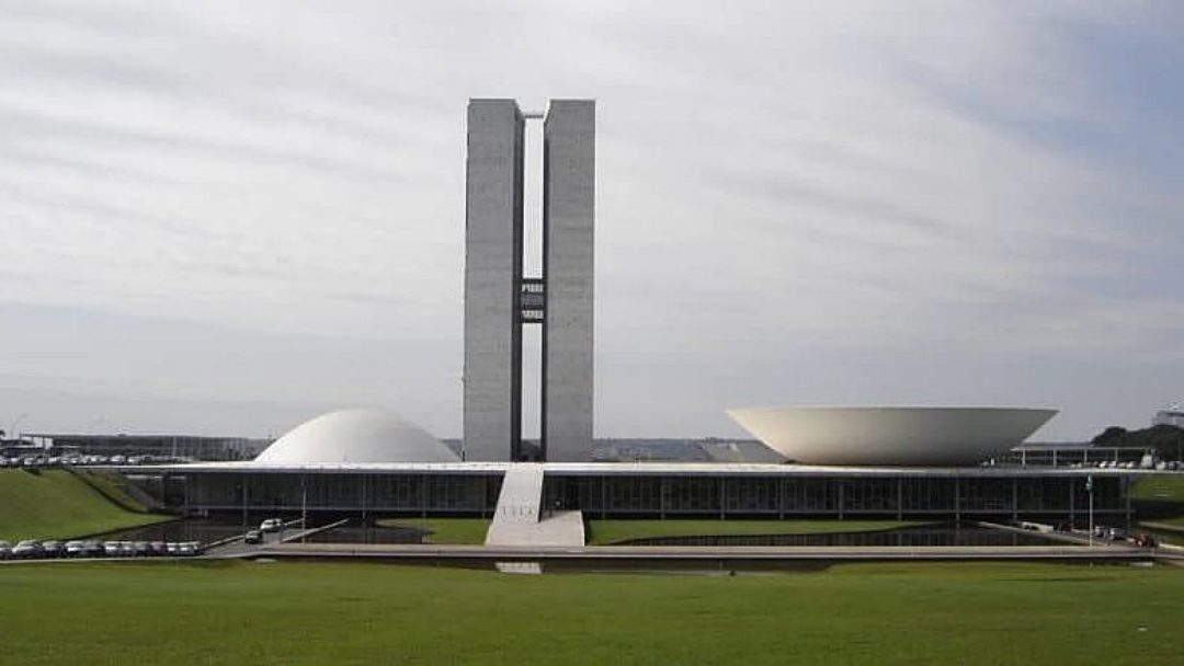Líderes se reúnem nesta terça em busca de acordo para votação de veto à desoneração da folha