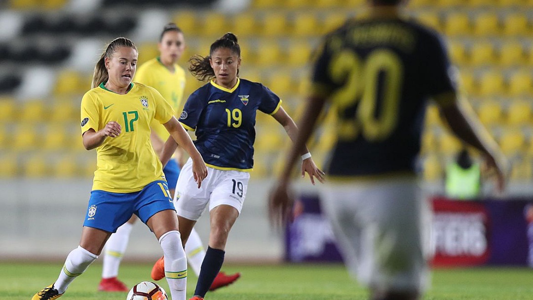 Ap&oacute;s desist&ecirc;ncia argentina, sele&ccedil;&atilde;o feminina ter&aacute; jogos com Equador