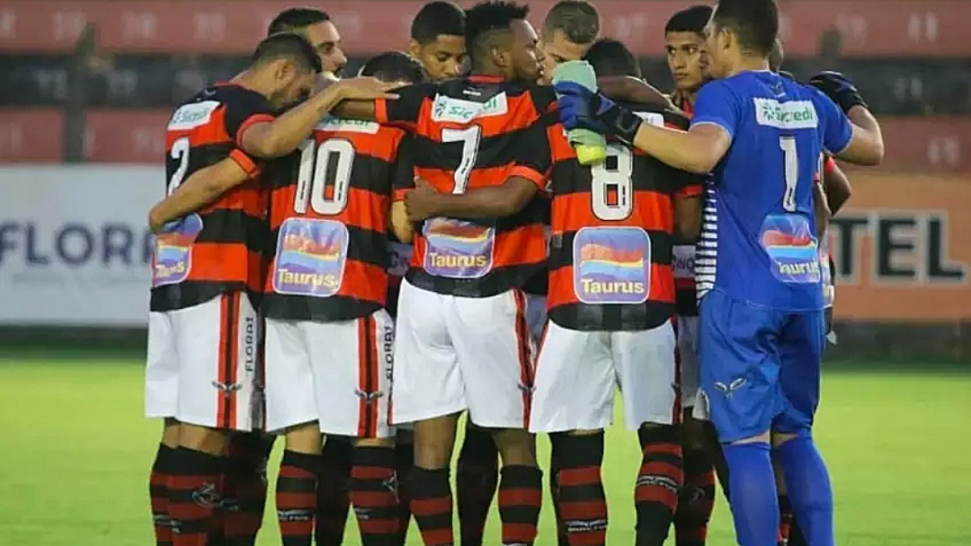 &Aacute;guia Negra joga por milagre para chegar ao mata-mata da S&eacute;rie D