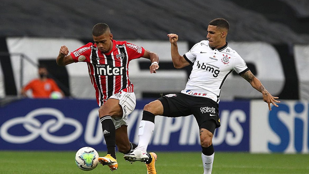 Corinthians &eacute; mais eficiente e vence l&iacute;der S&atilde;o Paulo