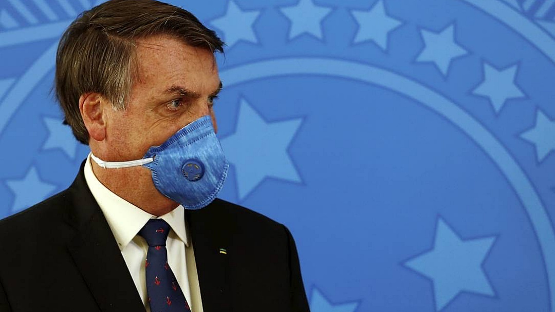 52% isentam Bolsonaro por mortes na pandemia