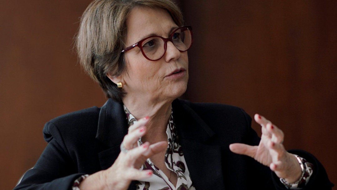 Com aval, n&uacute;cleo ideol&oacute;gico resiste a l&iacute;der do centr&atilde;o