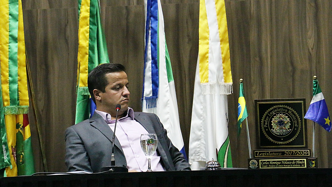 Presidente testa positivo para Covid-19 e fica impedido de participar de sessão