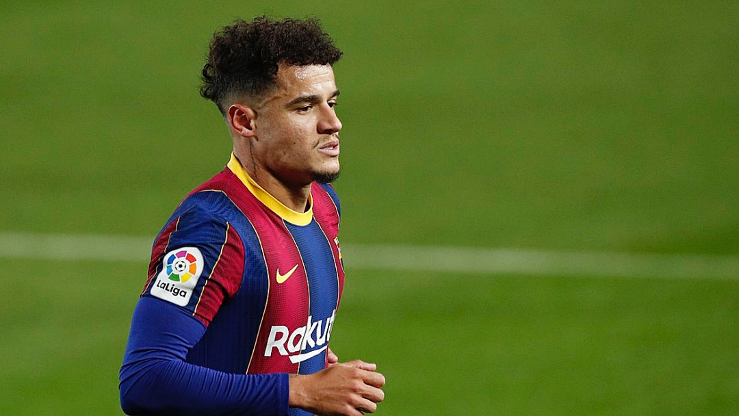 Philippe Coutinho passar&aacute; por cirurgia no joelho, diz Barcelona