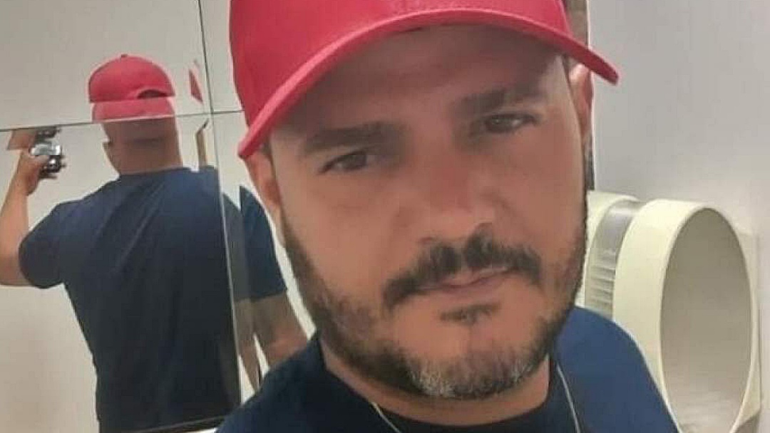 No porta-malas de viatura, homem ameaça PM com revólver mas é morto a tiros