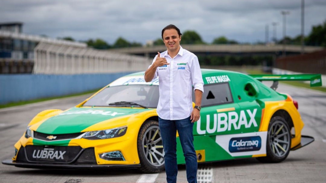 Ap&oacute;s 20 anos, Massa volta ao Brasil para correr na Stock Car 2021