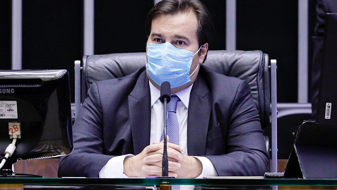 Maia: China acelerará envio da matéria-prima de vacina
