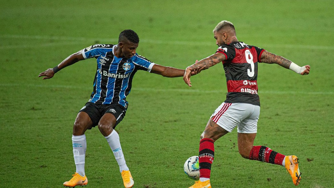 Gr&ecirc;mio e Flamengo fazem jogo atrasado em Porto Alegre