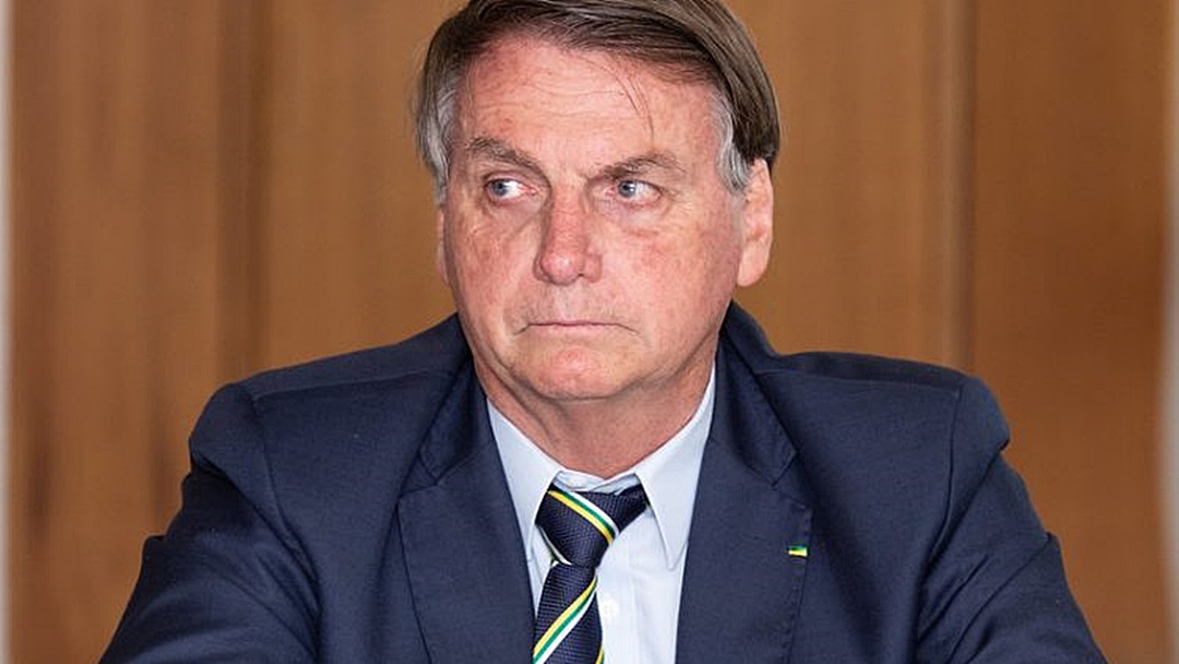 Volta de aux&iacute;lio emergencial &lsquo;vai quebrar o Brasil&rsquo;, diz Bolsonaro